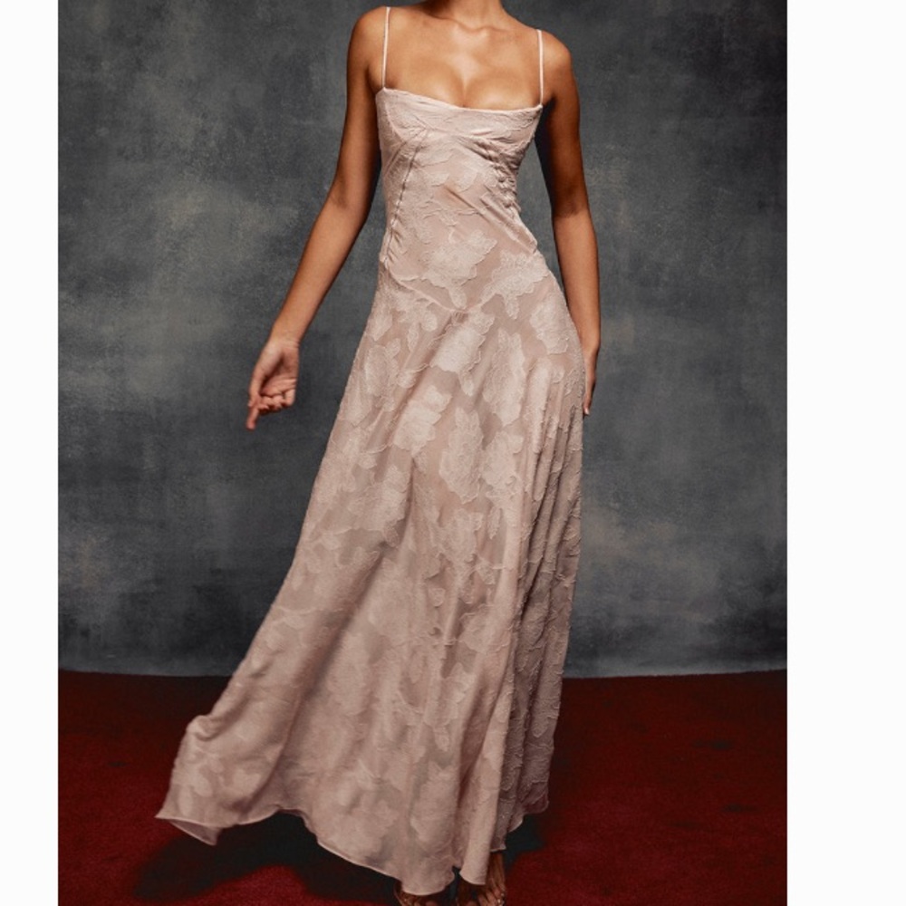 Nova Official Alessia Dress